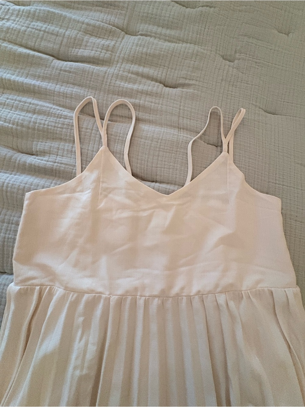 OAK + FORT Cream Label Detail Top